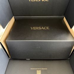 Versace 