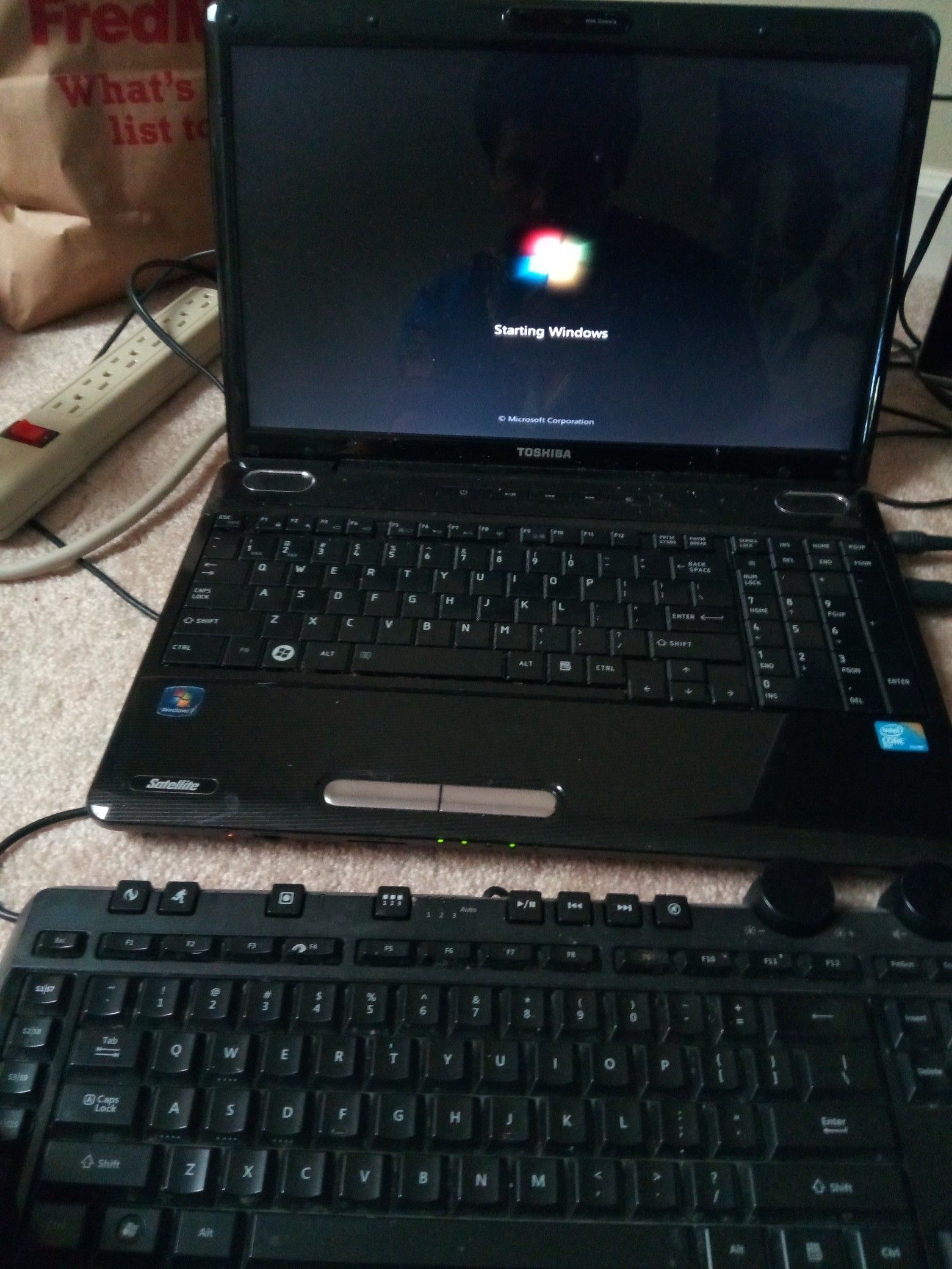 Toshiba laptop with accessories