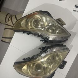 Infinity G37  2010-2013 Headlight Set