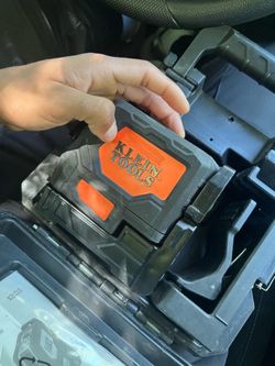 Klein tools cross beam leveling laser