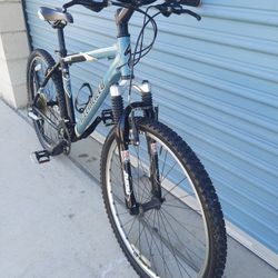 SPECIALIZED MOUNTAIN BIKE 21 SPEEDS TIRE 26 SIZE M 