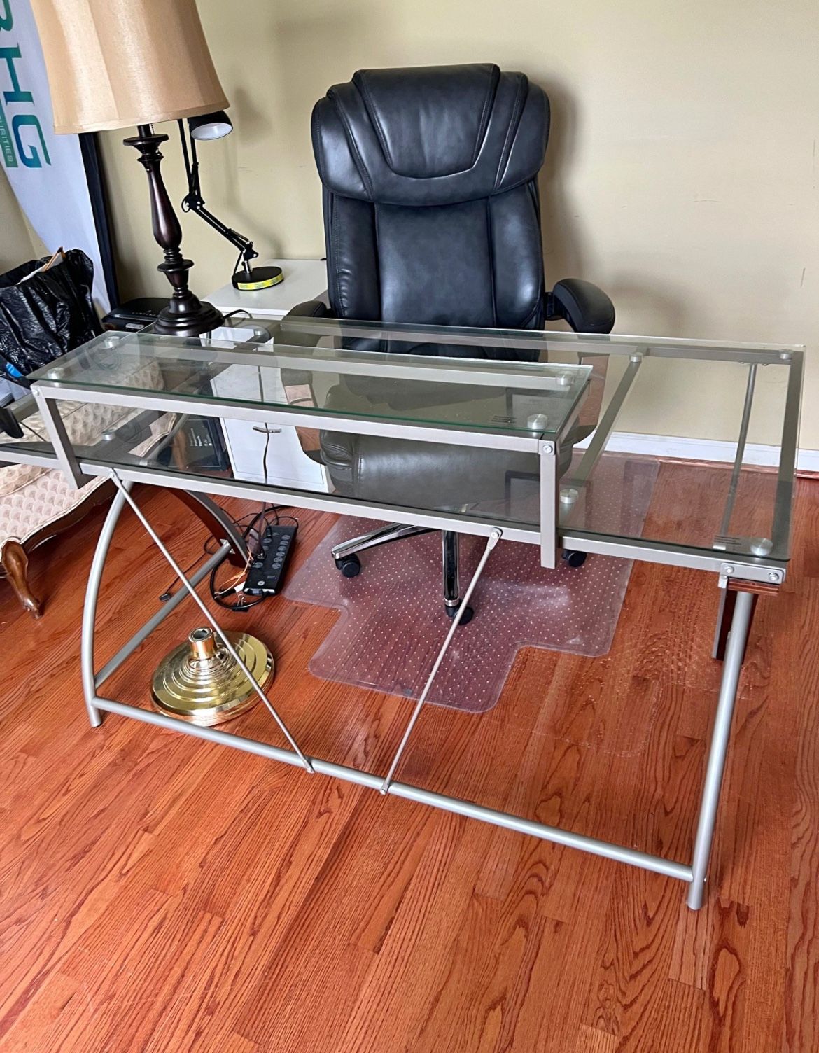 Beautiful Glass Office Desk