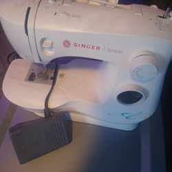 Sewing Machine Bundle 