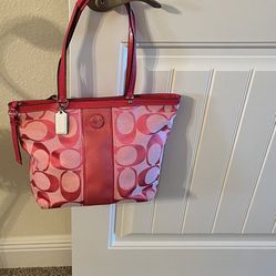 Pink coach Handbag 