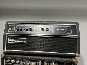 AMPEG SVT-350 bass head