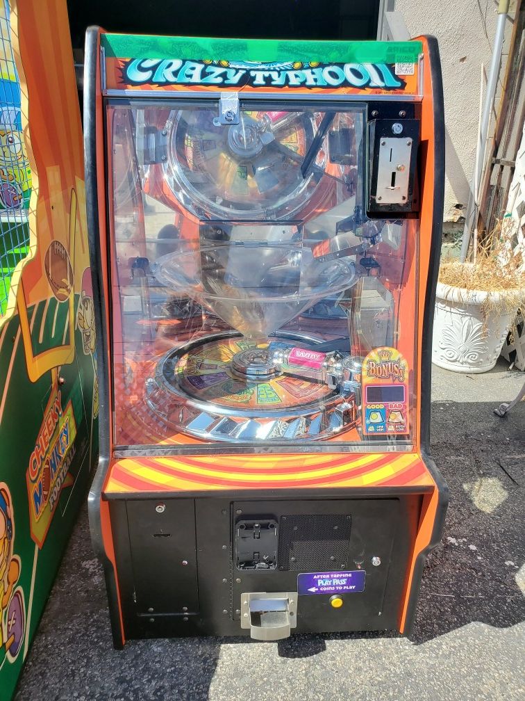 Chuck E Cheese Vending, arcade games