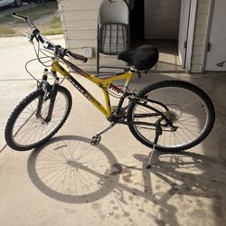 Motiv Ground Pounder mountain bike