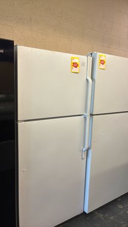 Nice like new Maitag refrigerator