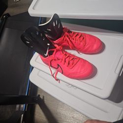 Pink Nike Tiempo Soccer Cleats Barely Worn Size 6Y