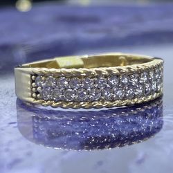 $425 Yellow Gold W Zirconia Ring Band 