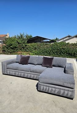 Gray Like New Sectional Sofa 💥 Free Delivery 💥