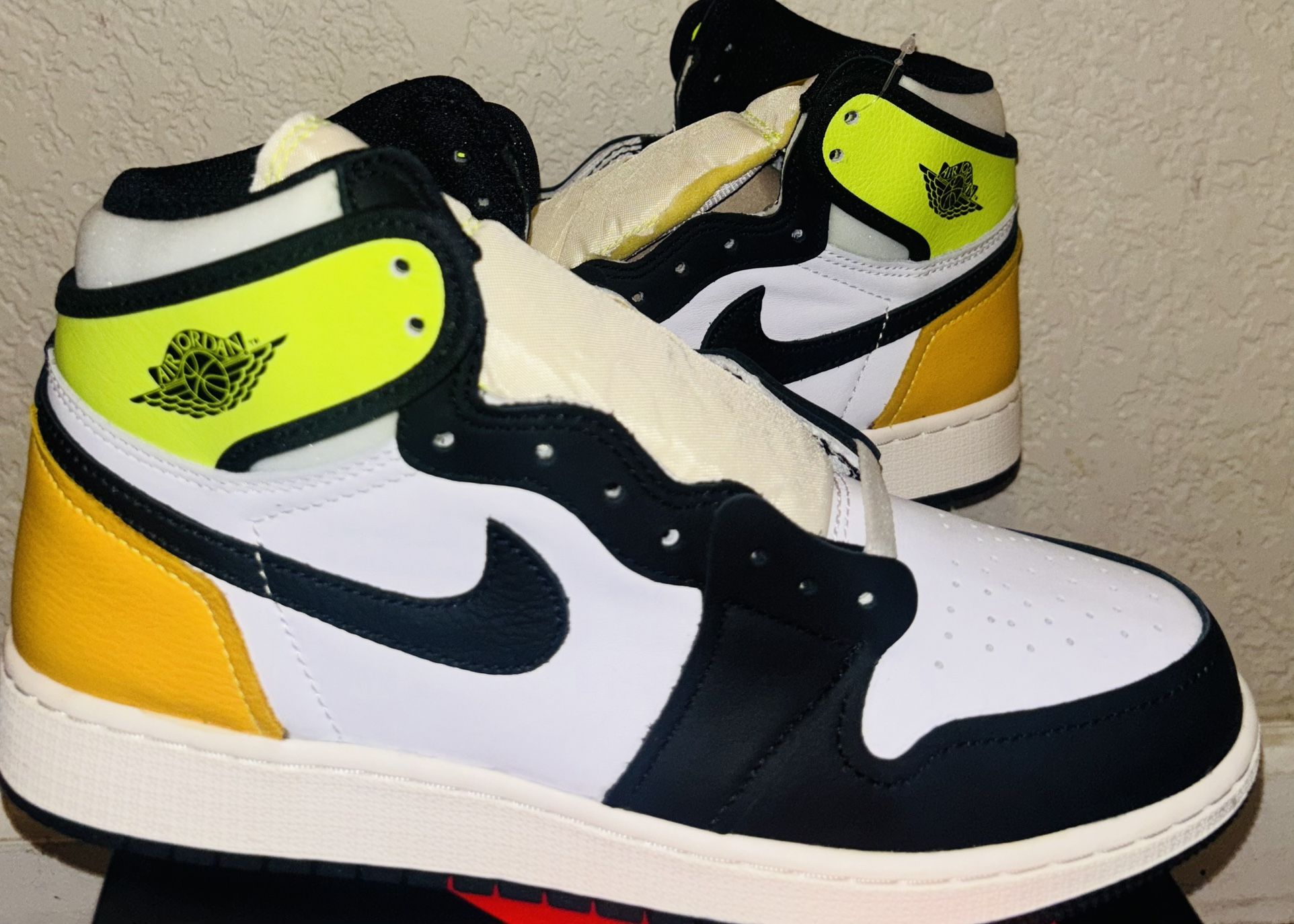 JORDAN 1 RETRO HIGH VOLT FOR SALE! 