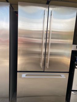 Refrigerator monogram