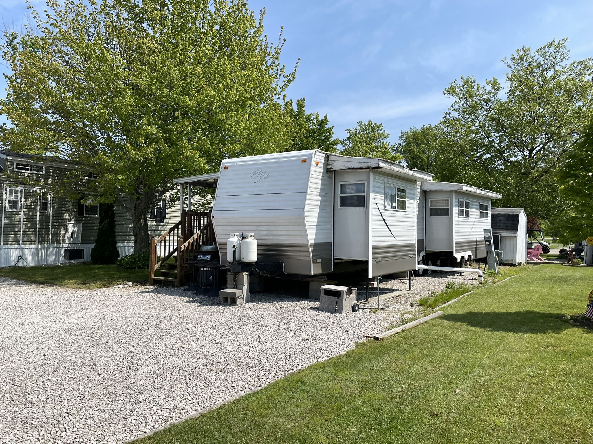 Camper With Title Good Condition