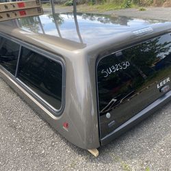 USED LEER CANOPY FOR 14-18 CHEVY/GMC 6’6 BED 