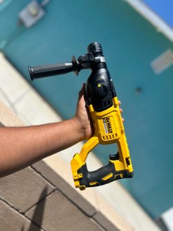 DeWalt rotary hammer drill