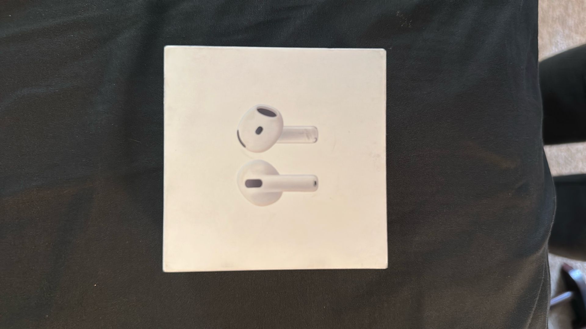 AirPod 4