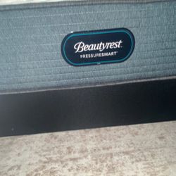 Full Beautyrest Bed 