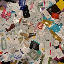 100 Beauty Sample Packettes