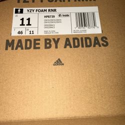 Yeezy Foam Rnrs 