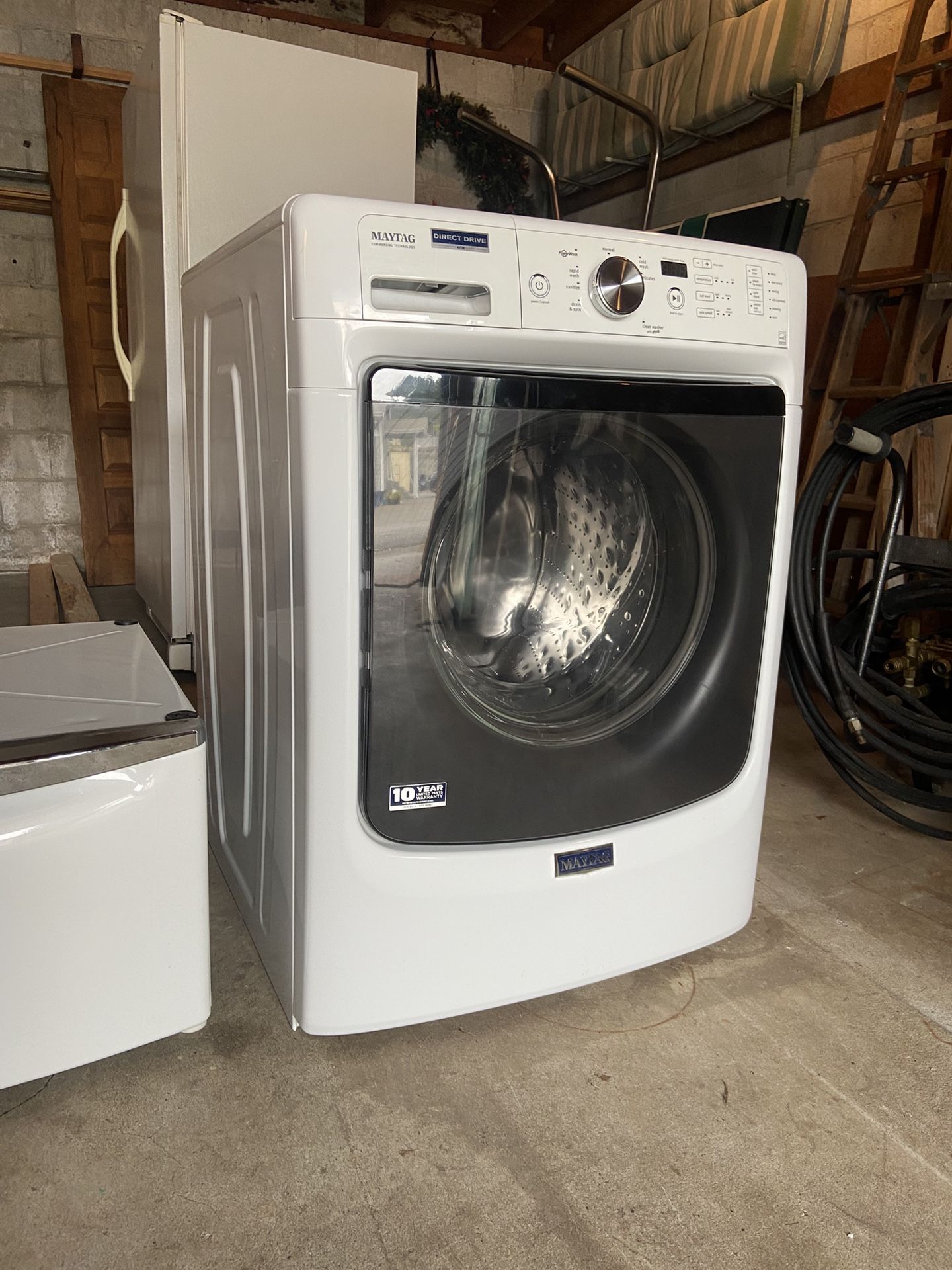Maytag Front Load Washing Machine W/ Pedestal