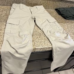 Women’s Tactical Hiking Cargo Pants Size 6