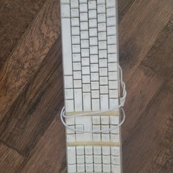 Wired Apple Keyboard