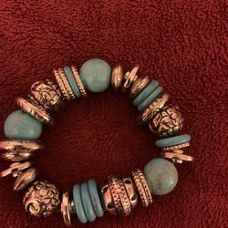 Beautiful Bracelet In Turquoise And Silver . New.