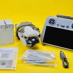DJI Mini 4 Pro Fly More Combo