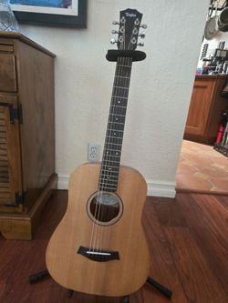 Taylor bt1 Acoustic Guitar
