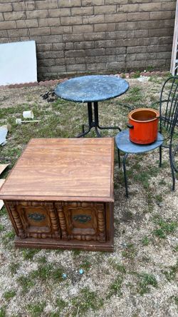 Free all the items