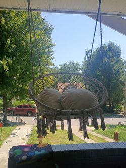 Hanging swing