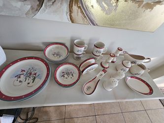 Christmas Plate set