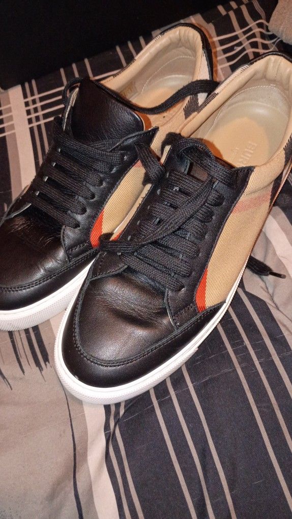 Burberry Lowtop Woman Shoes Size 38