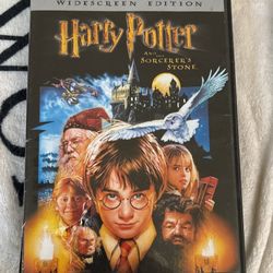 Harry Potter and the Sorcerer’s Stone (Widescreen Edition DVD)