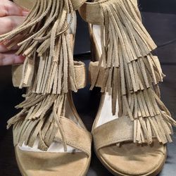 Cute Suede Fringe Sandals / Shoes Size 8W