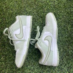 Nike Dunk Low Honeydew Fleece 