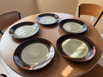 Pier 1 Imports Plates (Set of 5)