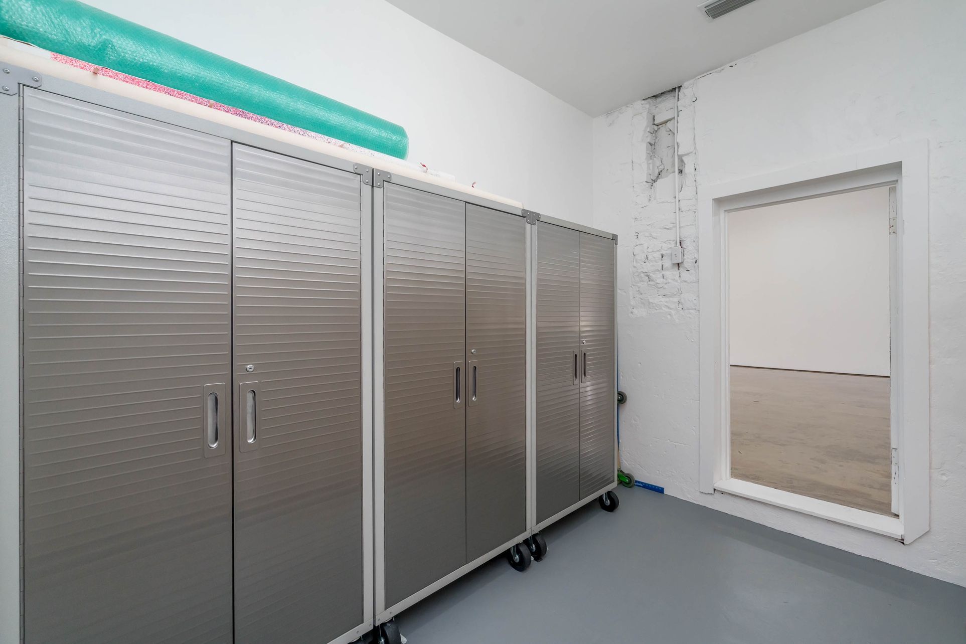 Storage Cabinets - Lockable. On Wheels.