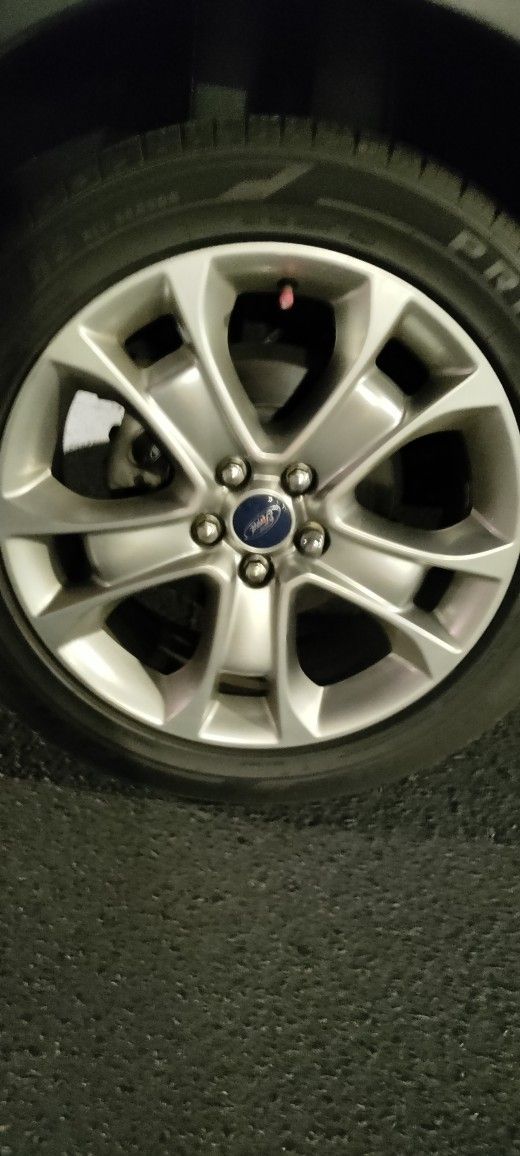 18" (Rims)  Full Set  Buy, Sell Trade /There On 2014 Ford Escape Titanium, Great Condition, 