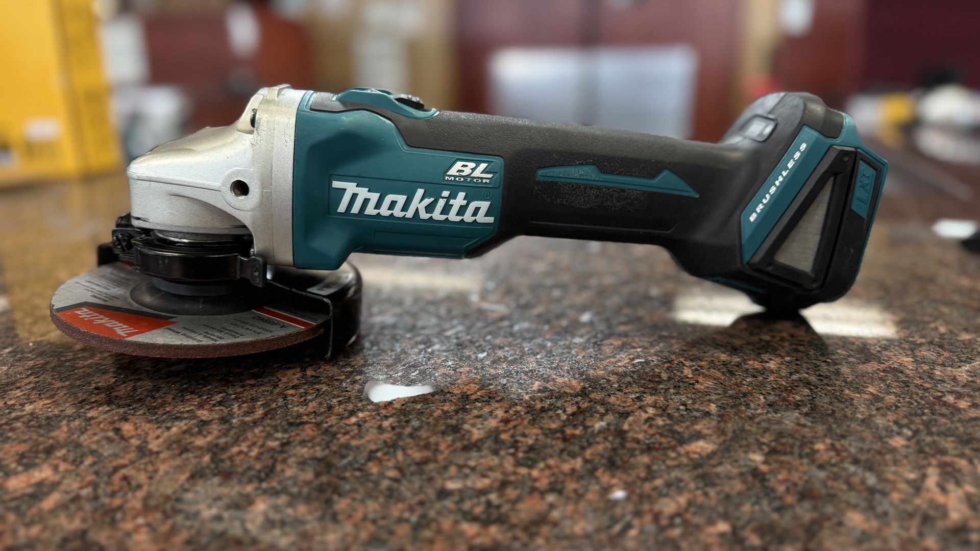 Makita Grinder **TOOL ONLY**