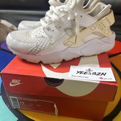 Nike Huarache White Size 11 Used