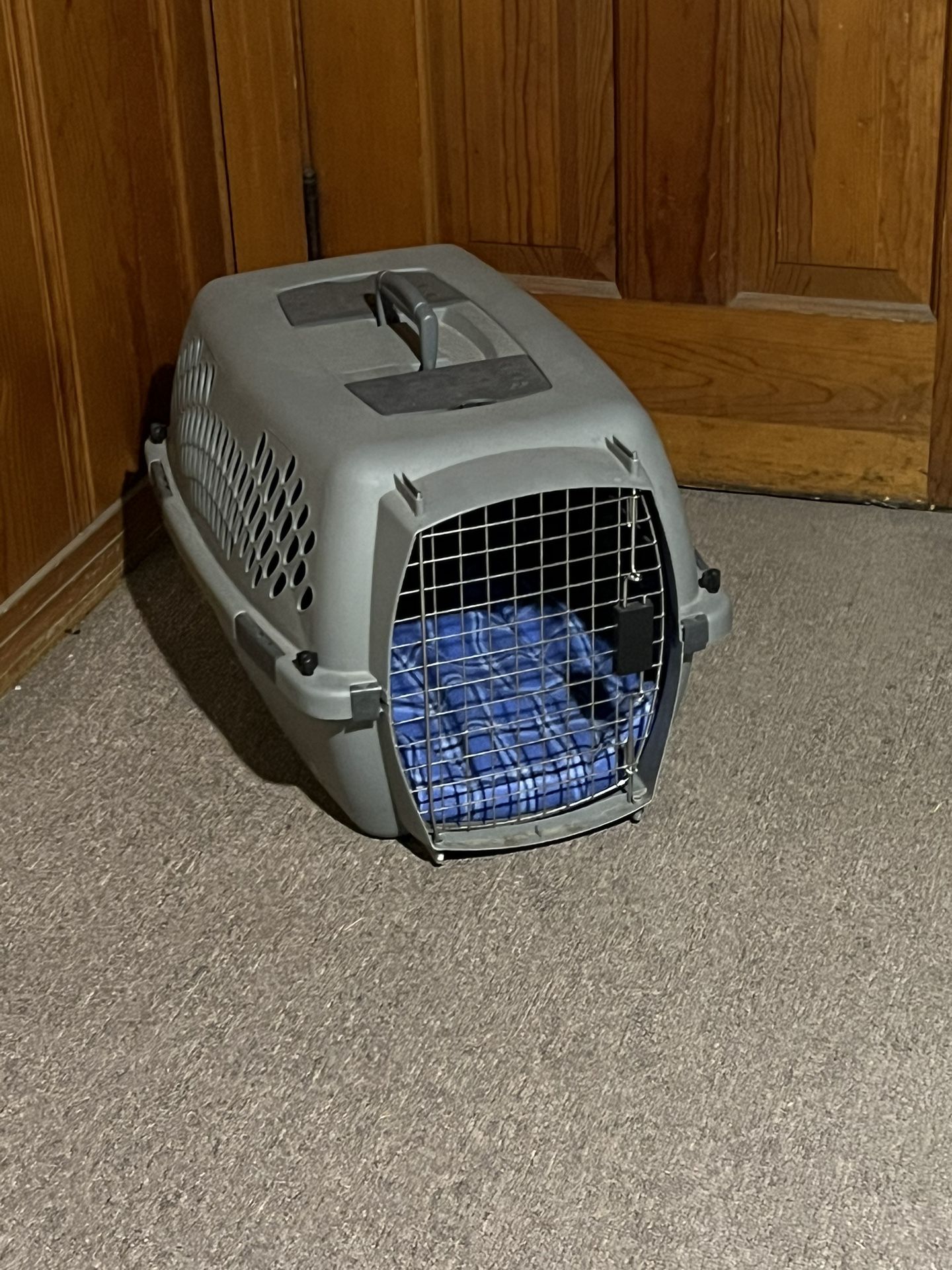 Medium Dog  Crate 15”x 14” X 23”