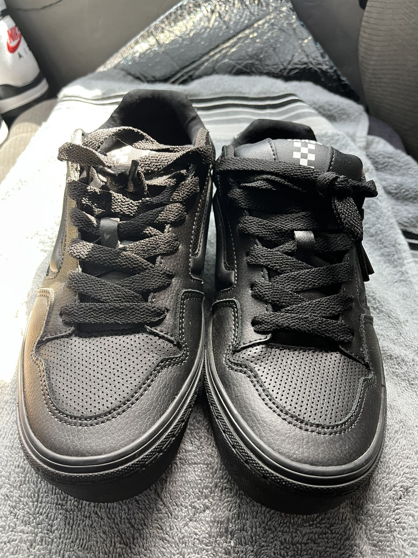 Vans Shoes Women’s 9 1/2 Black On Black