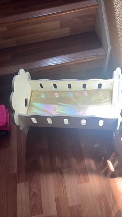 Doll crib