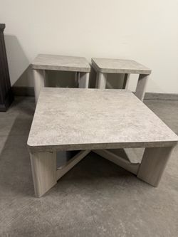 Garnilly Table (Set of 3)