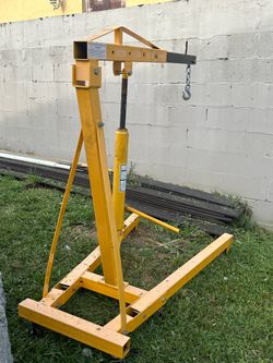 Garvee 2 Ton Engine Hoist, Hydraulic Cherry Picker Engine Crane, Heavy Duty Folding
