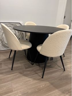 4 WAYFAIR CHAIRS ONLY CREAM COLOR