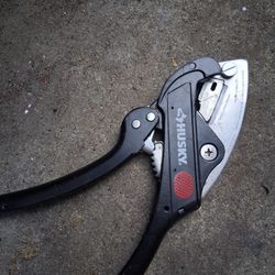 Husky Razor Blade Wrench 