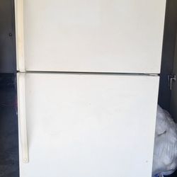 Refrigerator 18 cu ft
